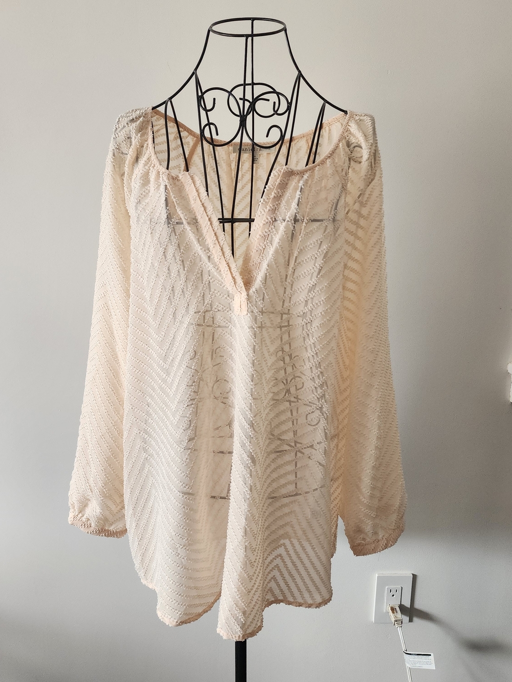 Daniel Rainn Top Womens XL Cream Sheer Textured Chevron Blouse Boho Chic Neutral